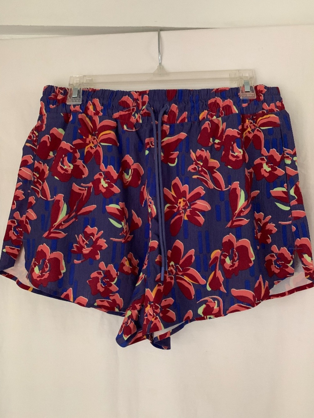 Athleta floral 'Crossroads' jogging/running shorts